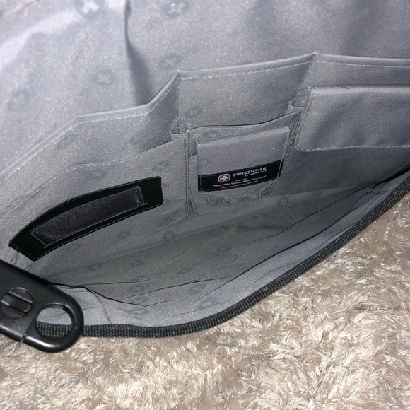 Swiss Gear Computer Bag - Picture 2 of 7